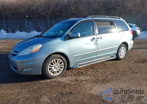 2009 Toyota Sienna Xle z USA, uszkodzony, nr VIN 5TDZK22C49S254714